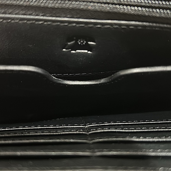 LODIS Red and Black Travel Purse! - Picture 6 of 8